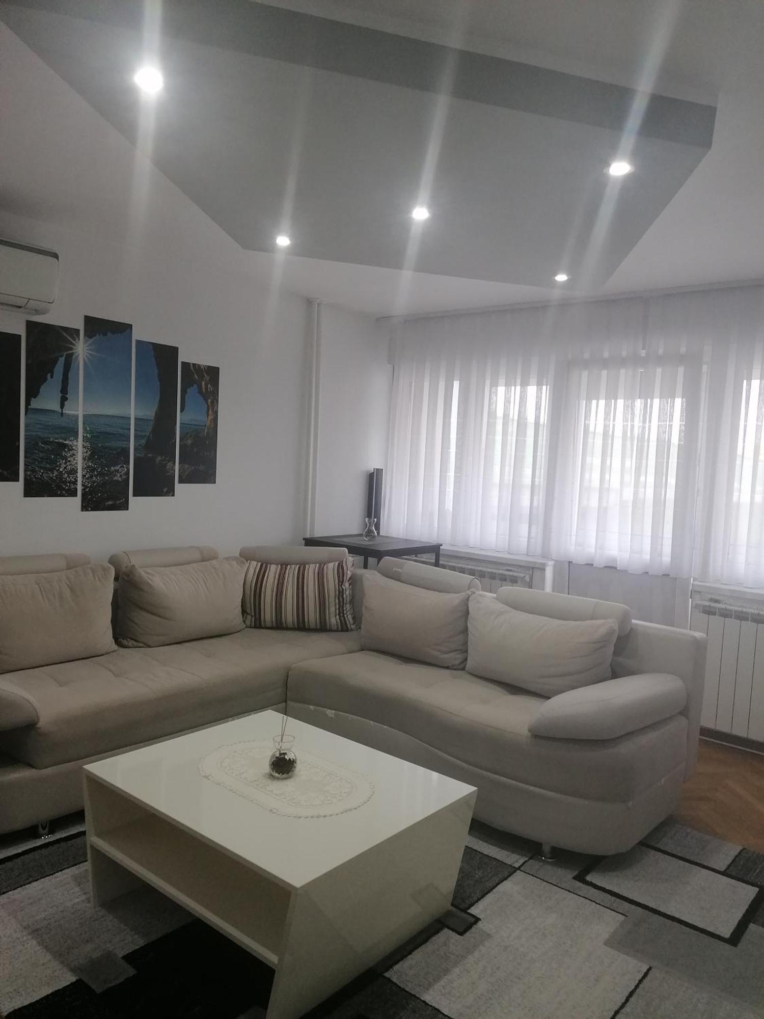 Tina Apartment Karlovac Exterior photo